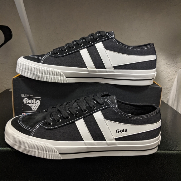 Gola Shoes - Gola Quota Il in a black and white colorway